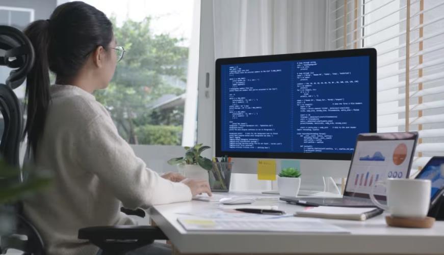 威海企业数字化解决方案：机器学习赋能商业模式升级的核心路径